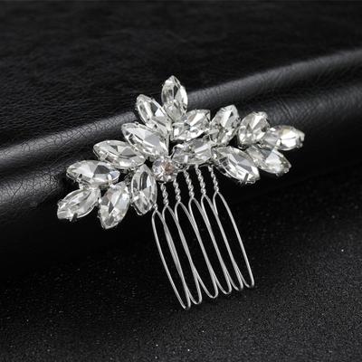Haar-Accessoires – Kämme