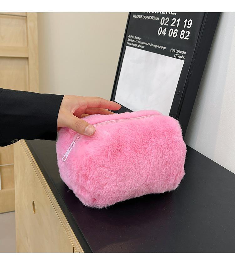 Ins Macaron Plyšová kosmetická taštička Pencil Bag Girl Candy Color Kabelka Banquet Party Lady Kosmetická taštička Organizér na make-up 2024