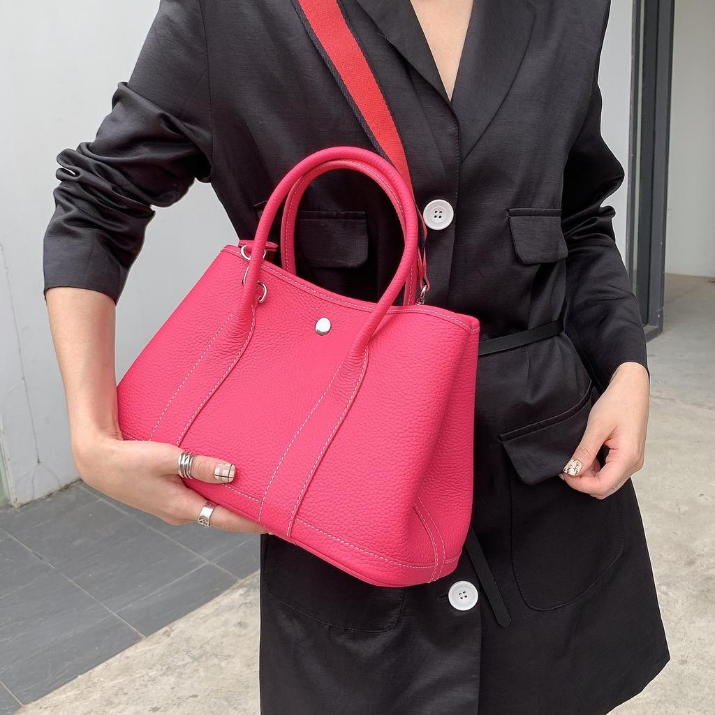 Women's bag 2025 new first-layer cowhide garden bag source factory shoulder messenger bag large-capacity portable tote bag