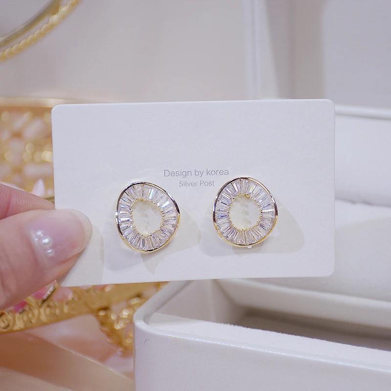 Korea Hot Selling Fashion Zircon Exquisite  Real Gold Plating Earrings Twisted Luxury Full Zircon Women's Wedding Earrings