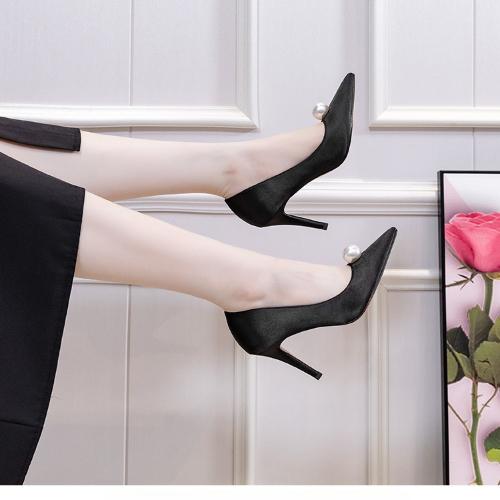 Fashion 2025 New Wedding Shoes Women Pearl Buckle Red High Heels Stiletto Bridesmaid White Bridal Shoes Black Work Shoes
