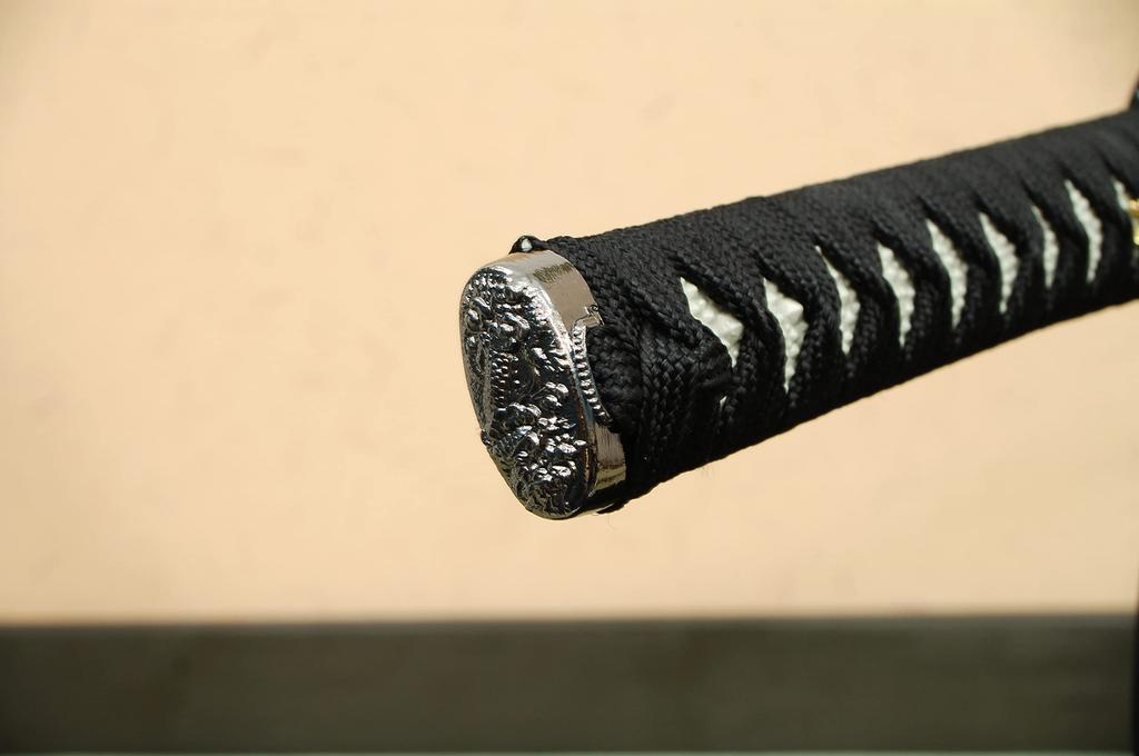 Shinobiya Imitation Sword Mutsukami Yoshiyuki Great Sword Sakamoto Ryoma Koshirae Wipe Imitation Sword Certificate (Sword, Sheath, Cloth, Set)