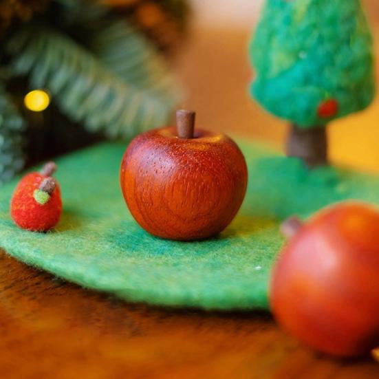Wooden Red Fruit Figurine Small Artificial Fruit Sculpture Tabletop Centerpiece for Cabinet Christmas Farmhouse Desktop Decor