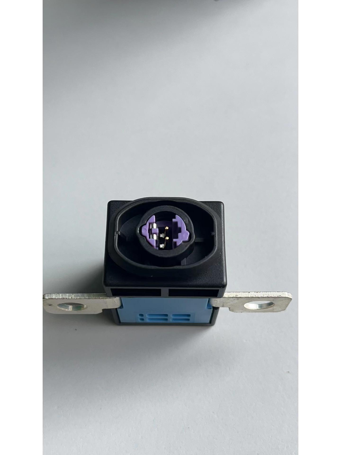 

BMW Battery Overload Protector Switch 61146802944 синий