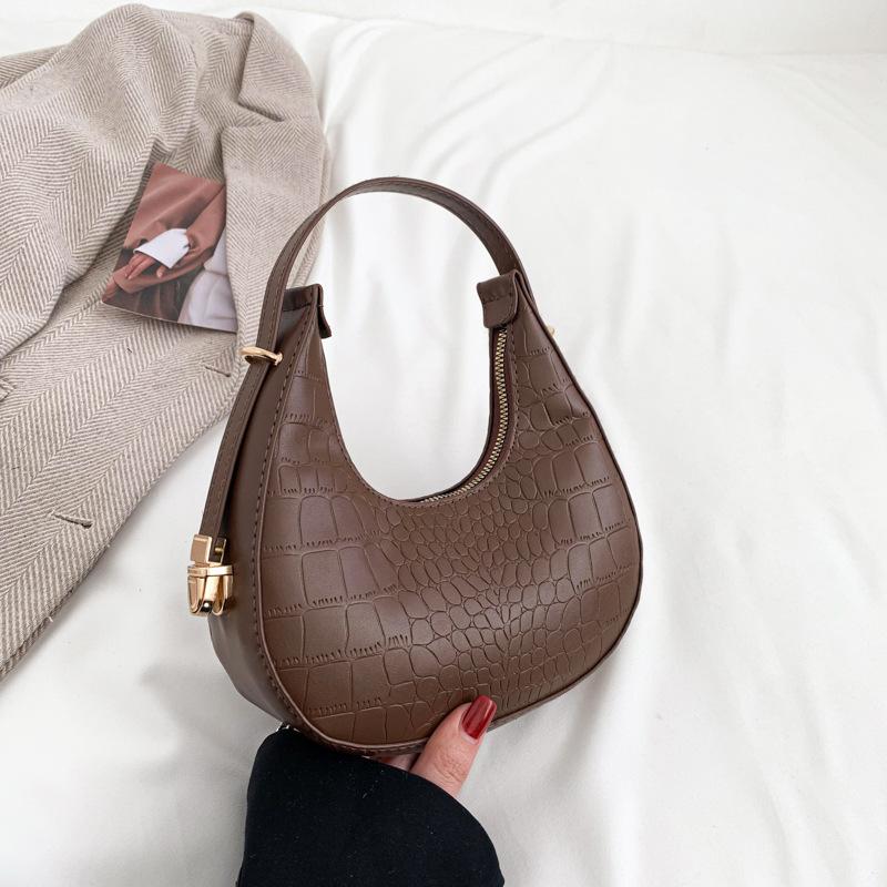 

Модні європейські та американські нішеві сумки-півмісяць, індивідуальна трендова атмосфера, однокімнатні жіночі сумки під пахвами, універсальні трендові сумки