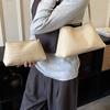 Handheld Shoulder Bag with An Underarm Compartment, Retro and Fashionable Single-shoulder Bag Underarm Bag