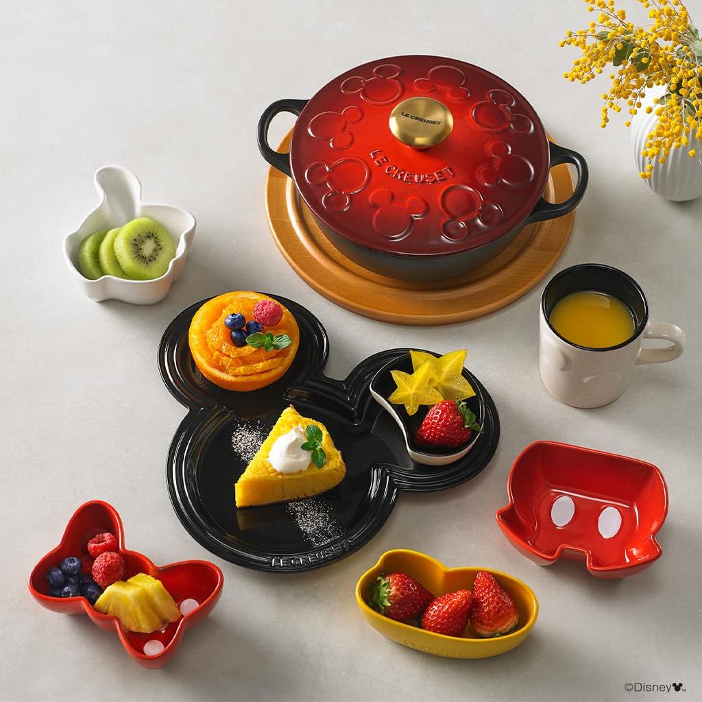 LE CREUSET Disney Mickey Mouse Marmite 18cm Cherry Red with Matte Black and Gold Knobs [Official Japanese Product]