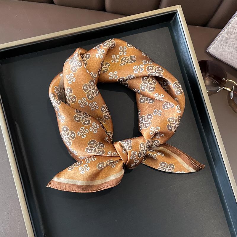 Beige Silk Silk Scarf Small Square Scarf Women's Versatile 111 Mulberry Silk Headband Small Silk Scarf Fashion Small Scarf with Shirt