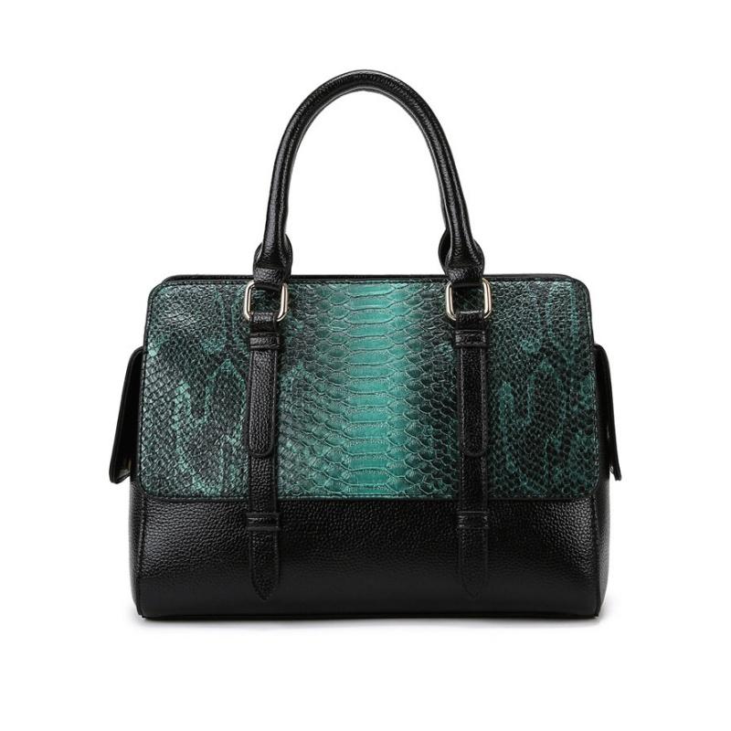 

Модная женская большая сумка из искусственной кожи со змеиным зерном для пожилых людей, трендовая темпераментная пригородная женская сумка, сумка для матери среднего возраста, сумка на одно плечо для подарков на женский день зелёный/чёрный