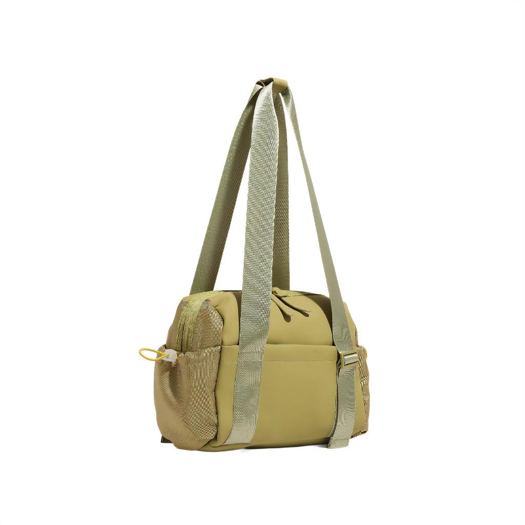 Multifunctional Sports Fitness Bag with Wet/Dry Separation, Large Capacity, Single Shoulder Design.