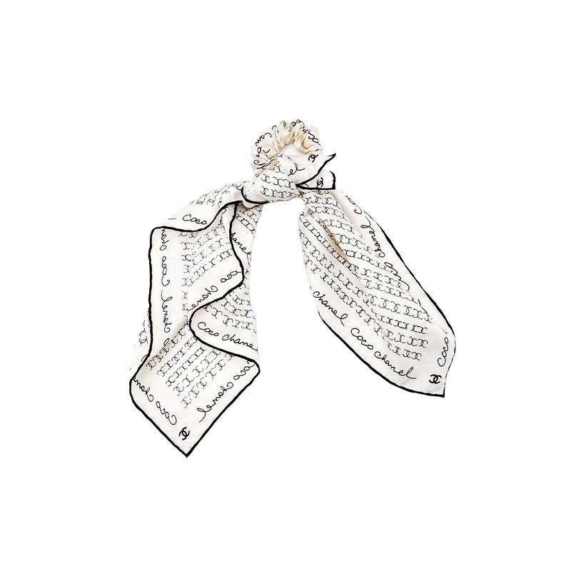 

CHANEL Full Logo Printed Silk Hair Tie/Hairband Women s Style чорний