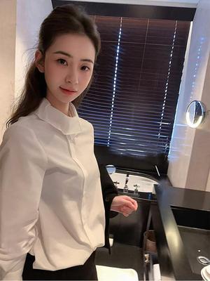 Women's High-End Lace Collar Long Sleeve White Shirt - Light Luxury, Age-Reducing Elegant Design