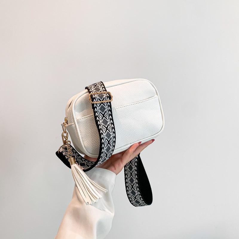 Temperament Simple and Fashionable Korean Version Wide Shoulder Strap Small Bag Women's 2025 Spring New Versatile Ins Crossbody Small Square Bag