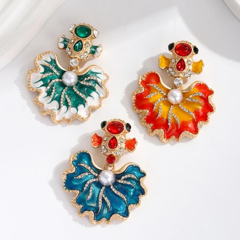 Stylish Carp Pin With Crystals Embellishment Portable Secure Clasp Versatile Accessory For Jackets Bags Hats