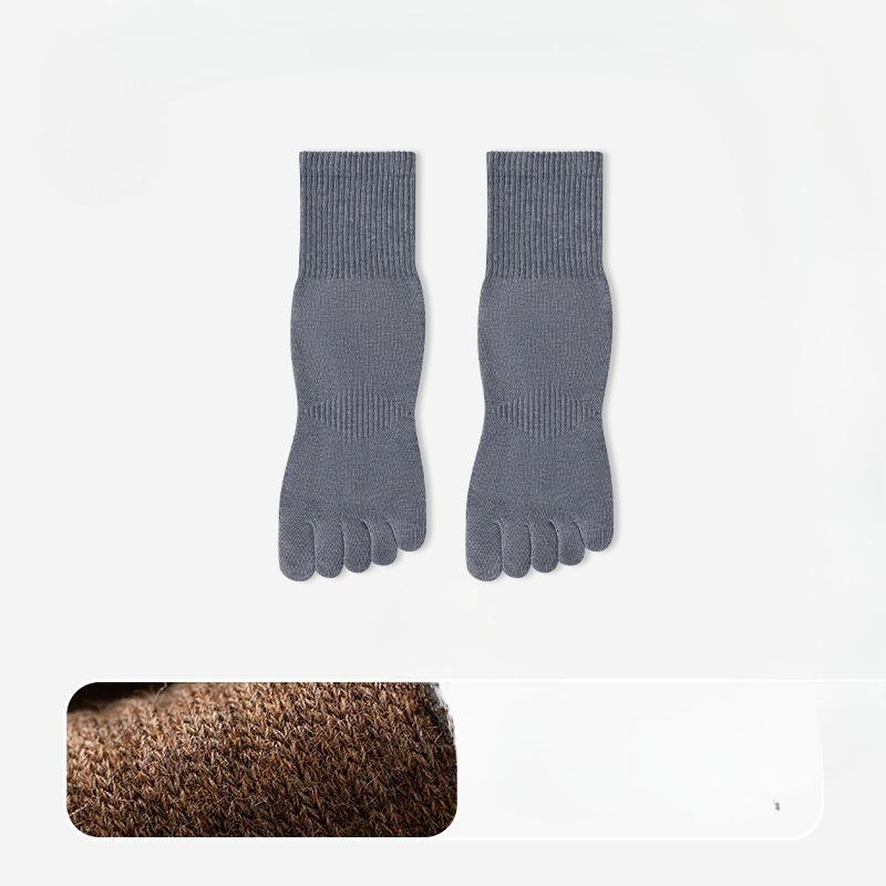 Men's Autumn Pure Cotton Antibacterial and Deodorizing Foot Sports Breathable and Sweat Absorbing Mid Calf Five Finger Socks