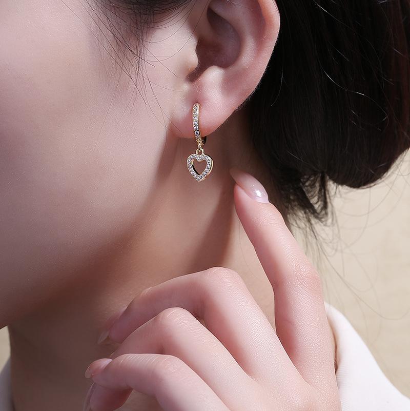 Gold Plated Heart Shaped Earrings for Women with Zirconia Embedded Copper Jewelry Clip On Fashion Accessories