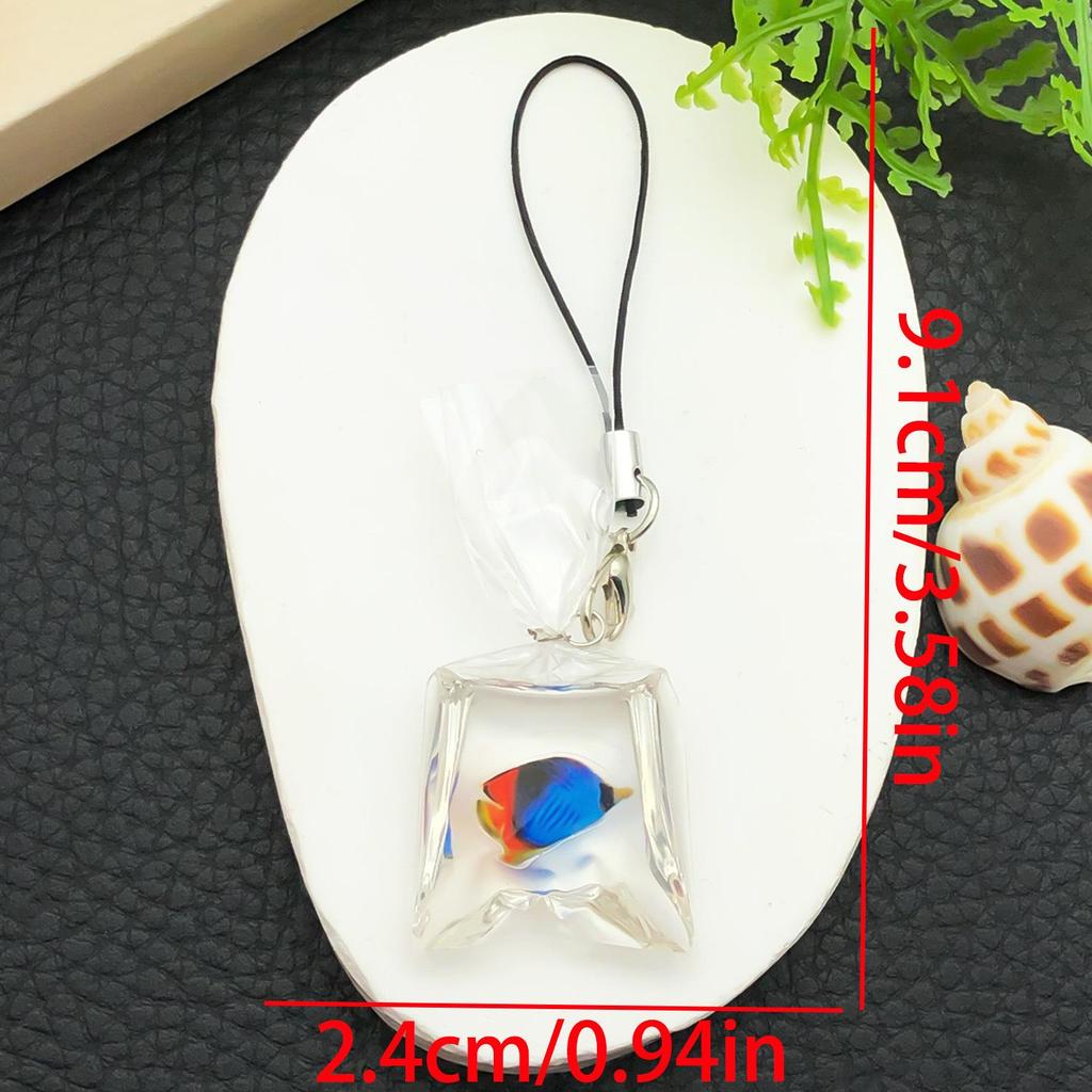 Resin Ocean Blue Yellow Black Small Fish Keychain – Creative Backpack and Car Key Ornament