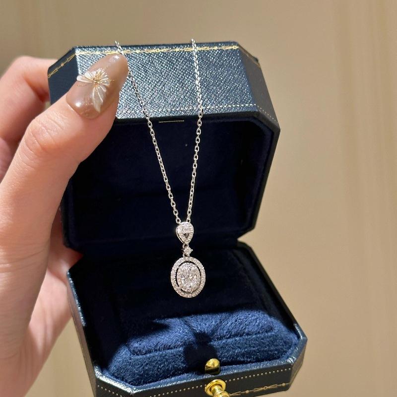 Luxurious And Exquisite   Sparkling Oval Gemstone Necklace Inlay Diamonds Fashion Collar Chain Pendant Wedding Jewelry