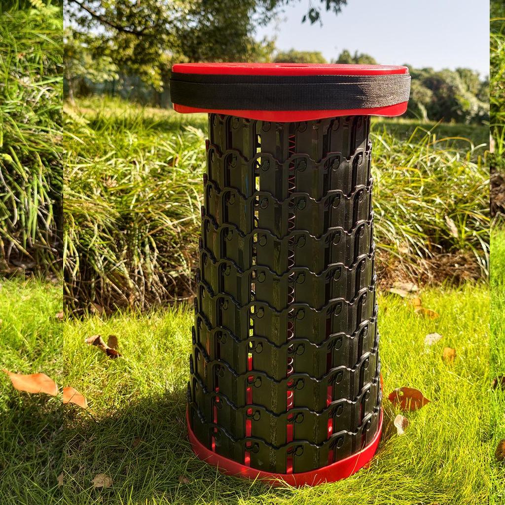 Collapsible Round Plastic Stool for Outdoor, Home, and Travel Use - Ideal for Sketching and Compact Storage.