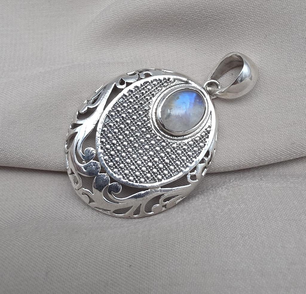 Rainbow Moonstone Pendant 925 Sterling Silver Moon Design Necklace June Birthstone Crystal Jewelry Gift