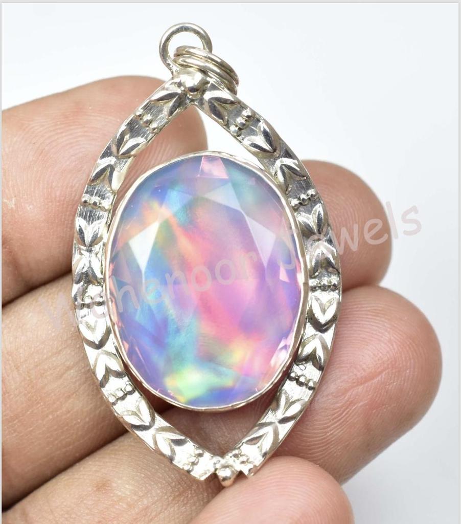 Ciondolo Fatto a Mano Ovale in Argento Sterling 925 con Opale Fuoco Aurora da 46 Carati Certificato Regalo per Donna