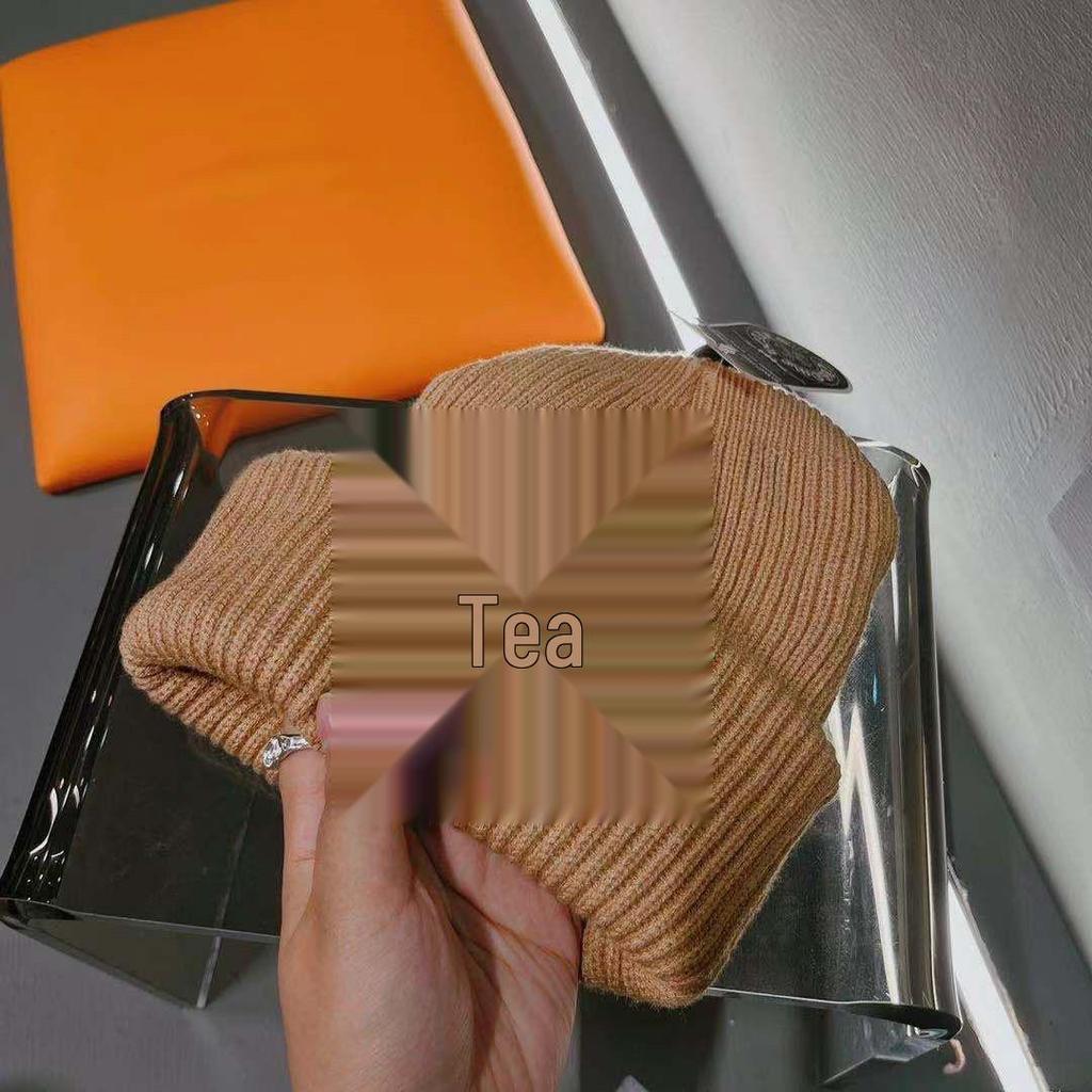 Korean Style Hyuna Celebrity Knit Hat - Warm, Soft & Versatile for Autumn/Winter