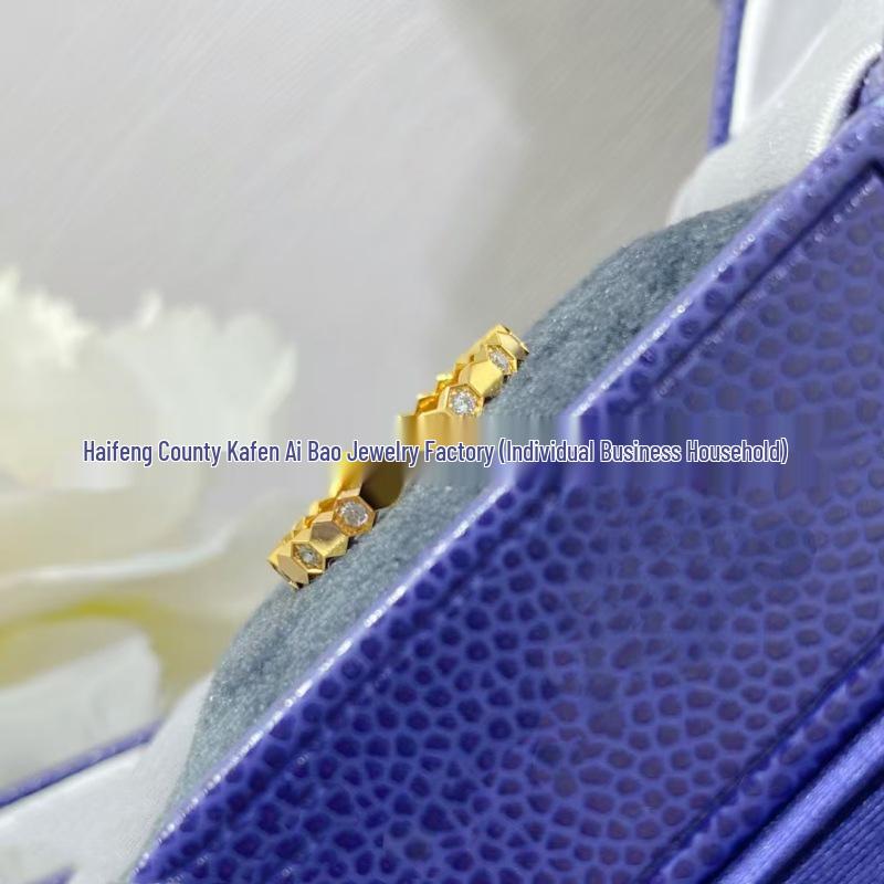 

Seiko Diamond Honeycomb Ring - Light Luxury Beach-Style Jewelry Bracelet. Size 8 золотий