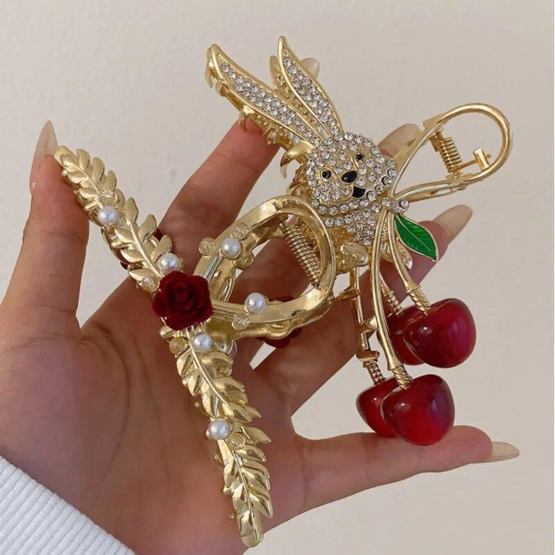 Vintage Velvet Red Rose Hair Claws For Women Luxury Metal Clamp Clip Barrettes Hairpins New Rhinestone Hair Accessories Headwear