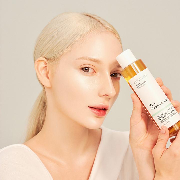 

Успокаивающий тонер для восстановления кожи Fresca Lab: