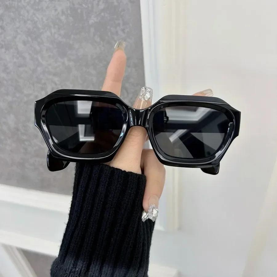 Fashion Square Sunglasses Women Men Brand Designer Luxurious Sun Glasses Female Outdoor Casual Travel