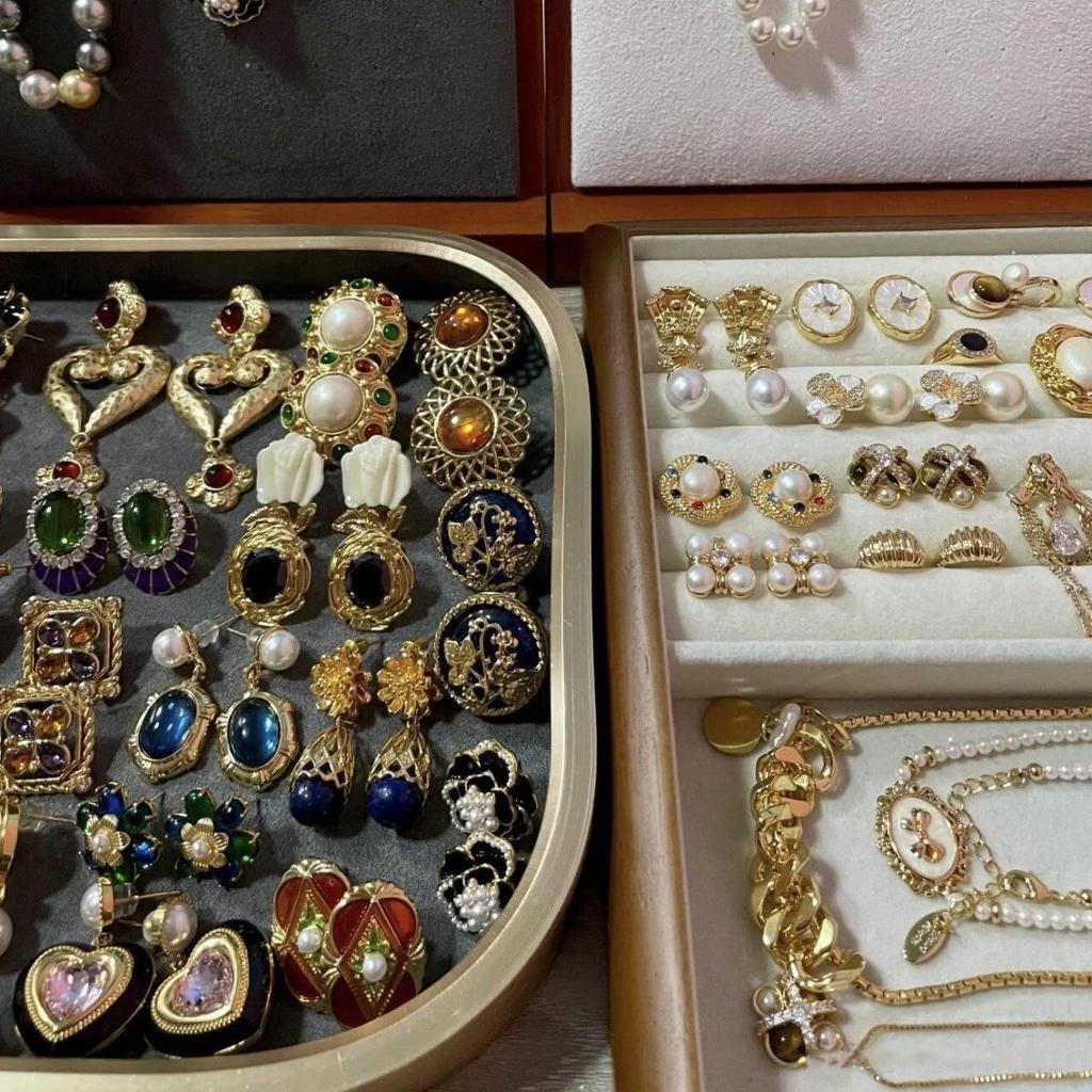 Vintage Retro Silver Needle Earrings - Elegant, Versatile High-End Court Style Studs.