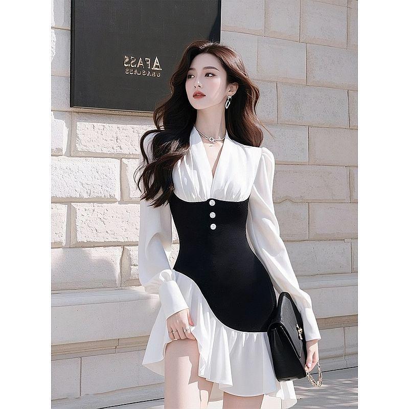 

Elegant White Contrast Shirt Dress with Ruffle Waist for Women - 2026 Early Spring French Style. S (Recommend under 40kg)