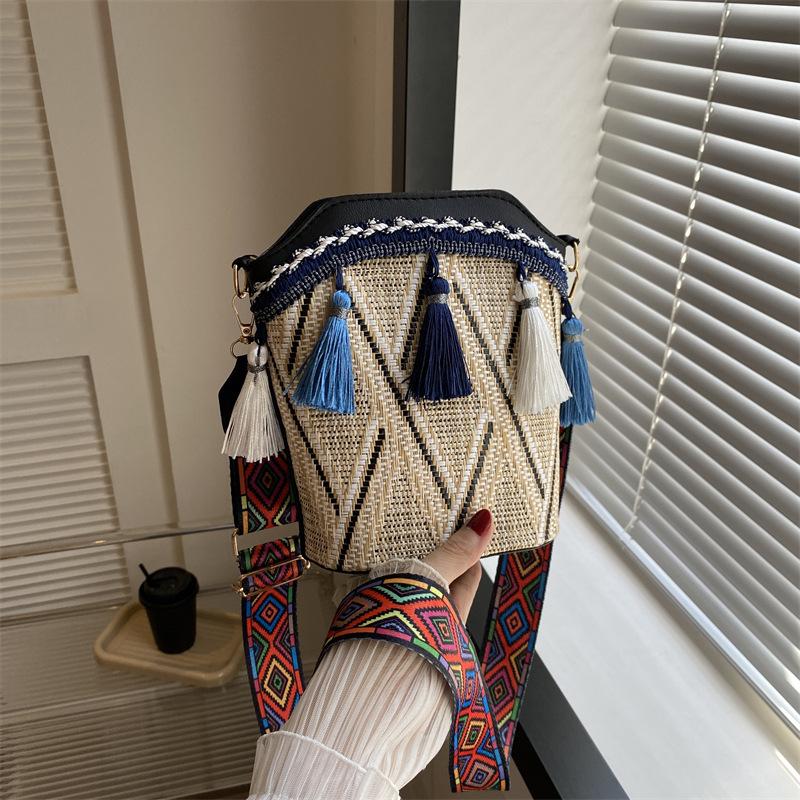 

Модная сумка на одно плечо в художественном и этническом стиле Su Crossbody Маленькая женская сумка-ведро чёрный