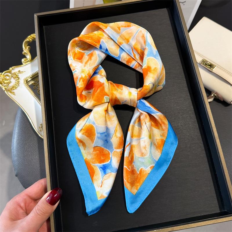 Luxury New Design Satin Print Scarf Women Scarves Bandana Hijab Neckerchief Shawl Kerchief Hair Band Foulard Lady