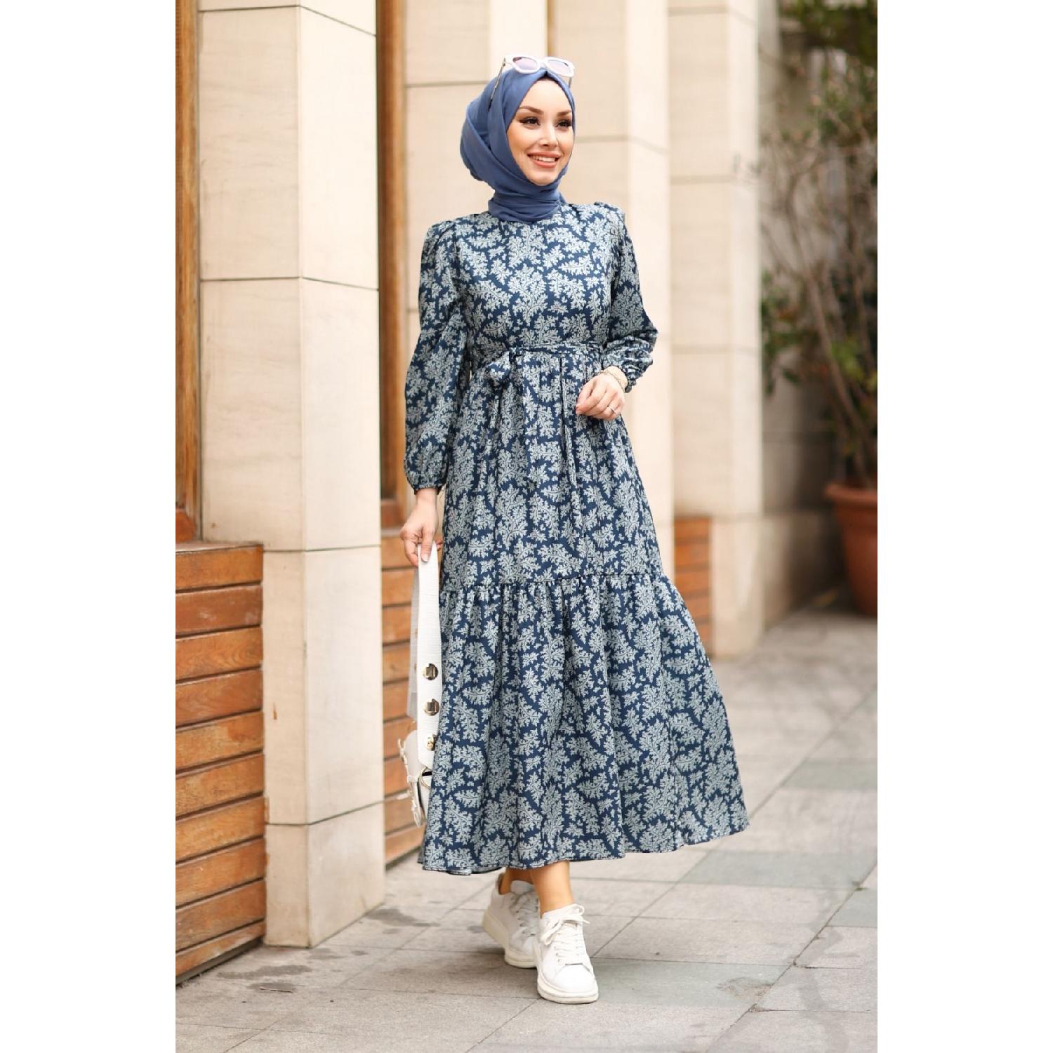 

Темно-синее платье с Медузой 36 бланшированные миндальные