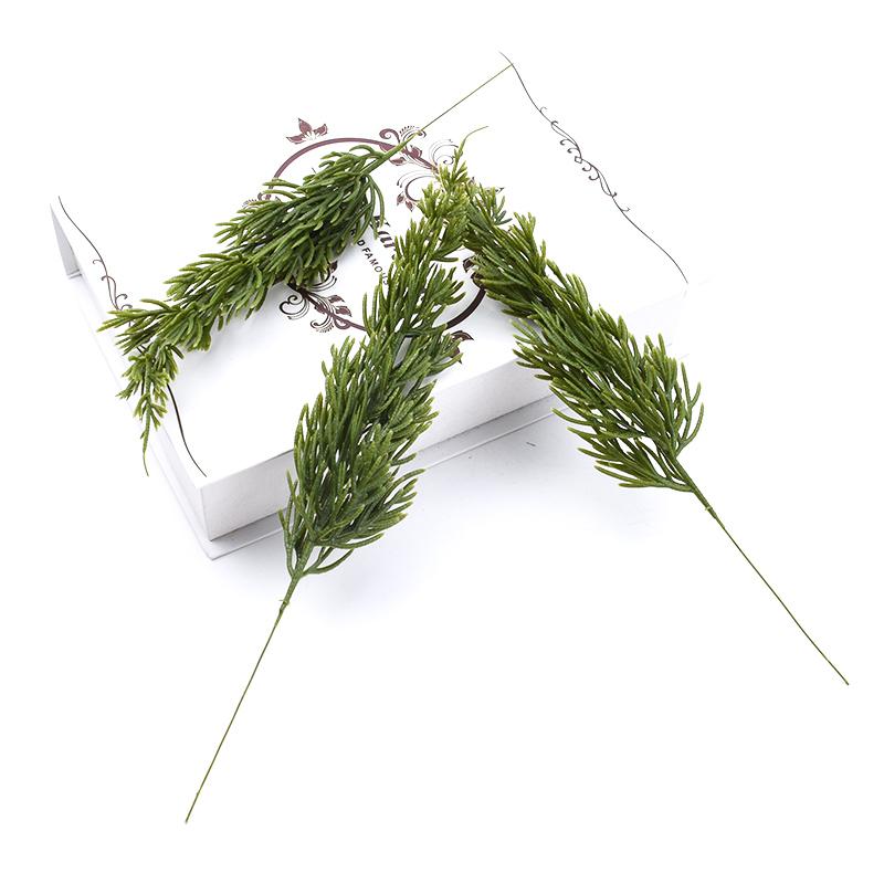 

5Pcs Green Pine Christmas Leaves Decorations for Home Plastic Vases for Wedding Decorative Flowers Wreaths Diy Artificial Plants