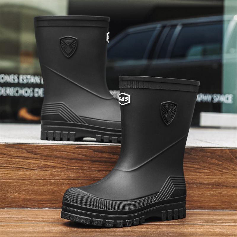 New thick-soled medium tube rain shoes men's non-slip waterproof shoes fashionable outdoor water boots warm rain boots rubber shoes men