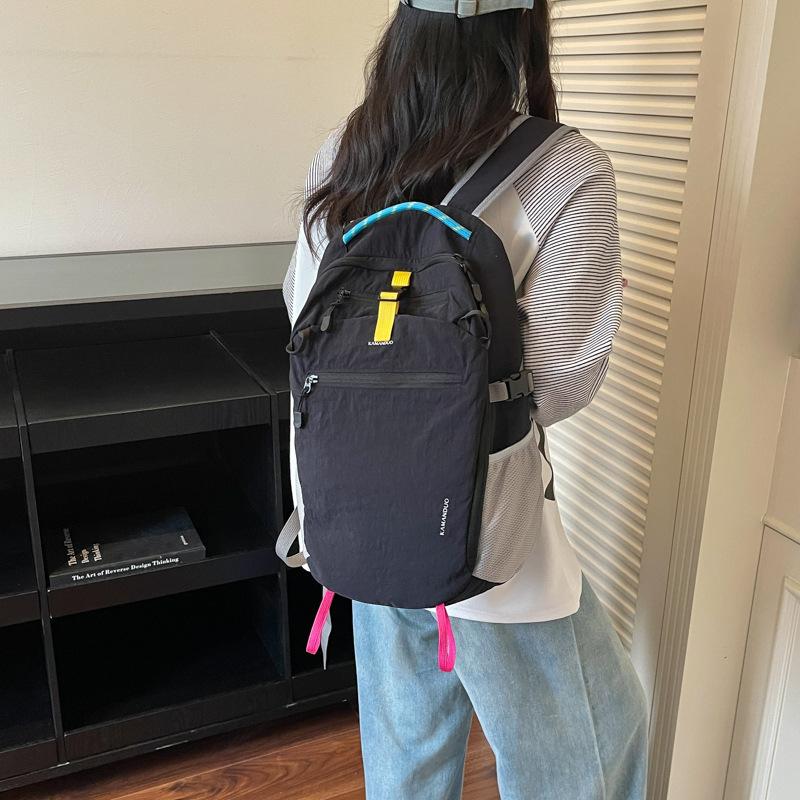 Schoolbag Niche Korean Contrasting Color Backpack Female 1011 New Leisure Student Travel Small Backpack Mountaineering Schoolbag High Sense