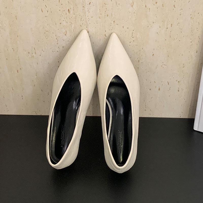 

Мода 2025 Новая Мода Мелкие Женские Туфли-Лодочки на Низком Каблуке Роскошная Женская Обувь с Острым Носком Слипоны Женские Туфли на Каблуке 35 абрикосовый