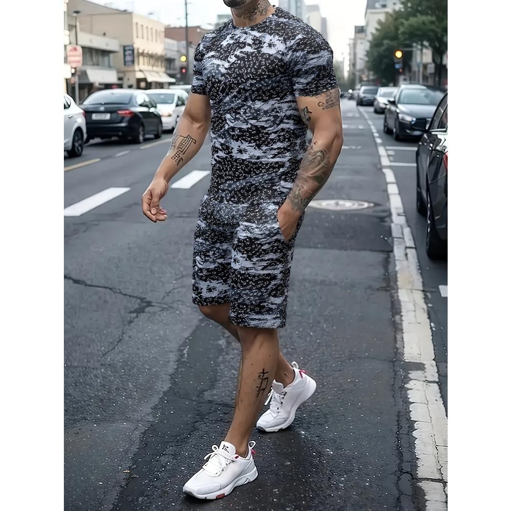 Fashionable and Comfortable Lion Print Short Sleeve T-Shirt and Shorts Set, Loose Summer Men's Two-Piece Outfit