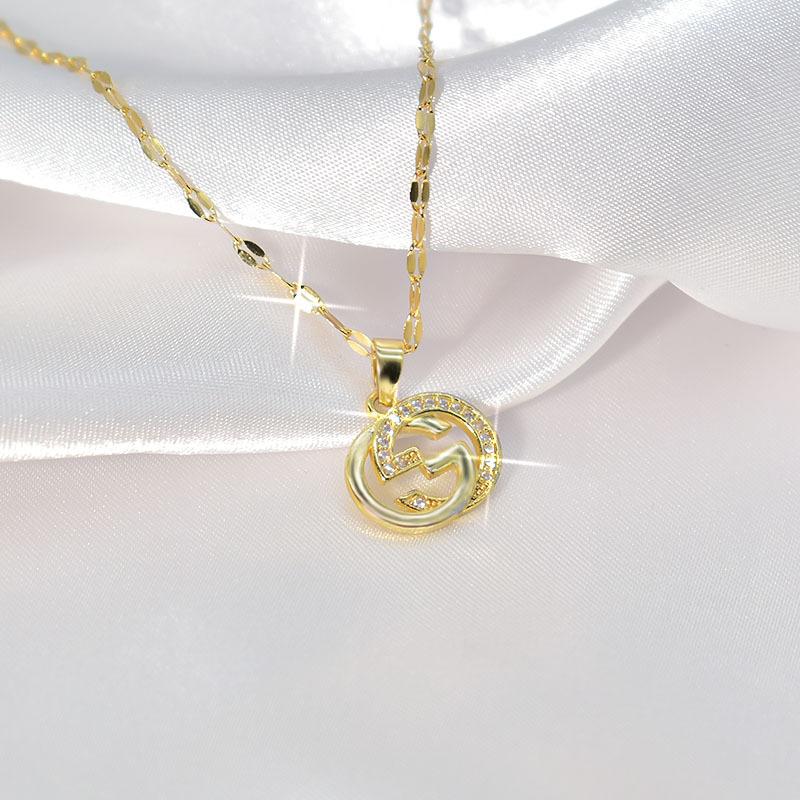 

Ожерелье с буквой «двойная G» Wind High Sense Trend Изысканный кулон для женщин из титановой стали, цепочка на ключицу, аксессуары