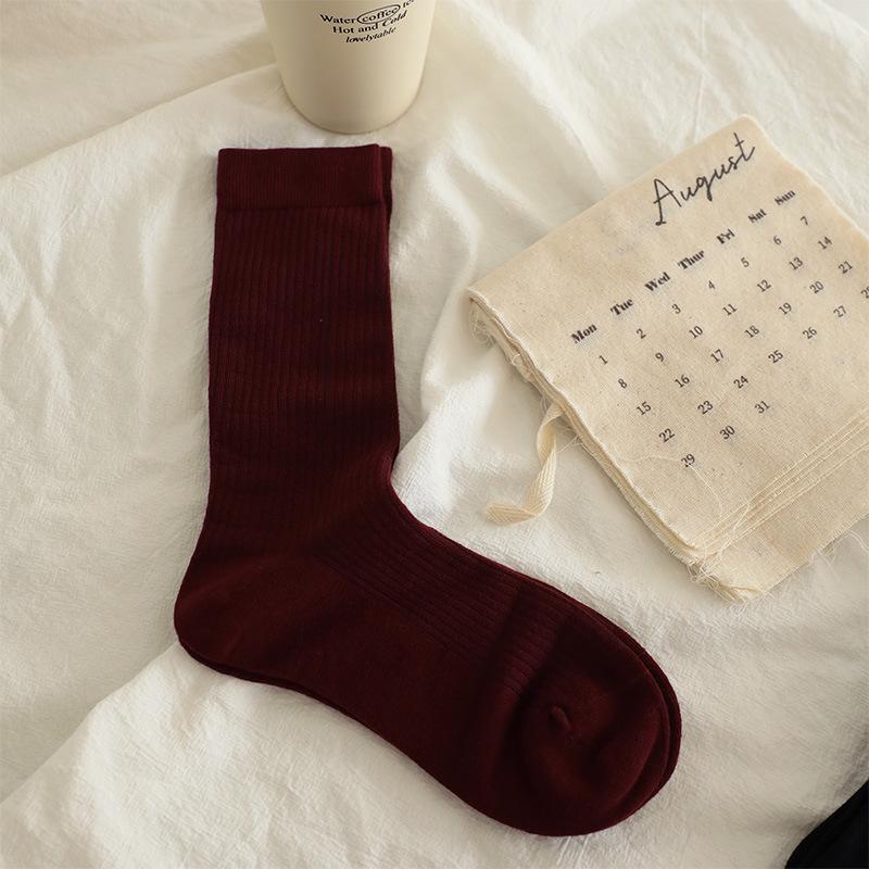 Ankora Burgundy Pull-Up Socks Are Individually Packaged In All Seasons Without Boneless Vertical Pit Strips