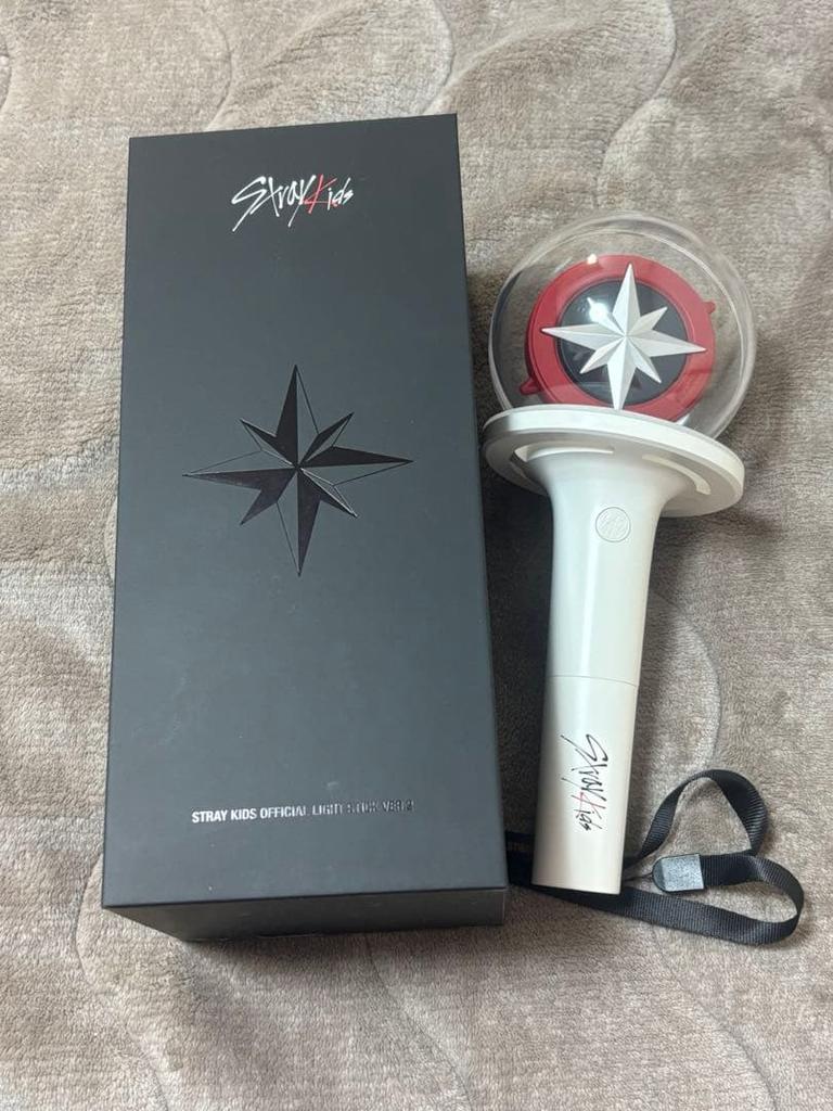 [USED] Straykids Penlight Version 2
