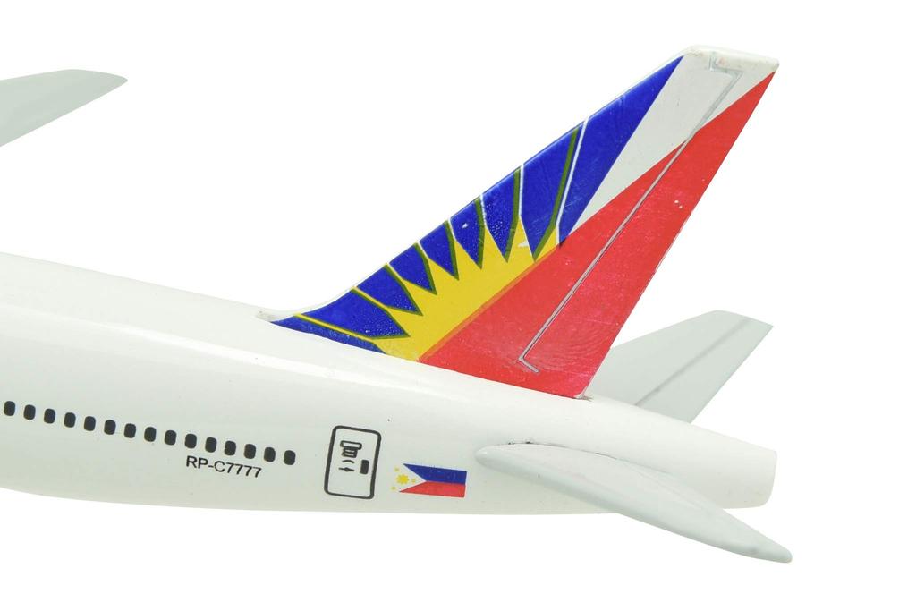 TANG DYNASTY 16cm Philippine Airlines Boeing B777 Alloy Airplane Plane Model Toy 1/400