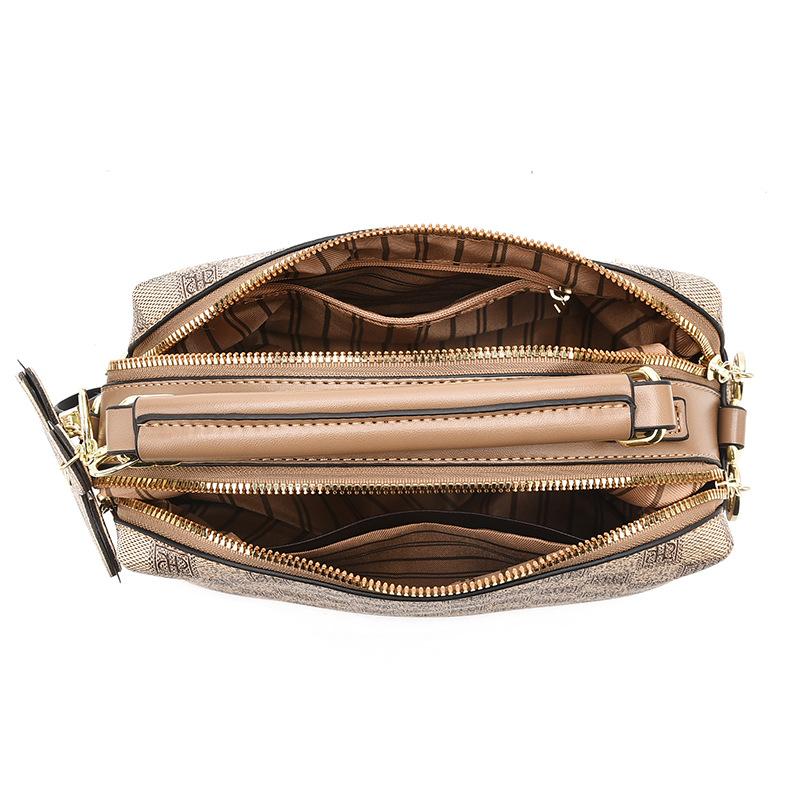 Bag Women's 2025 New Fashion Large Capacity Portable Pillow Bag Versatile Shoulder Crossbody Bag Women's Bag Small Square Bag Tide