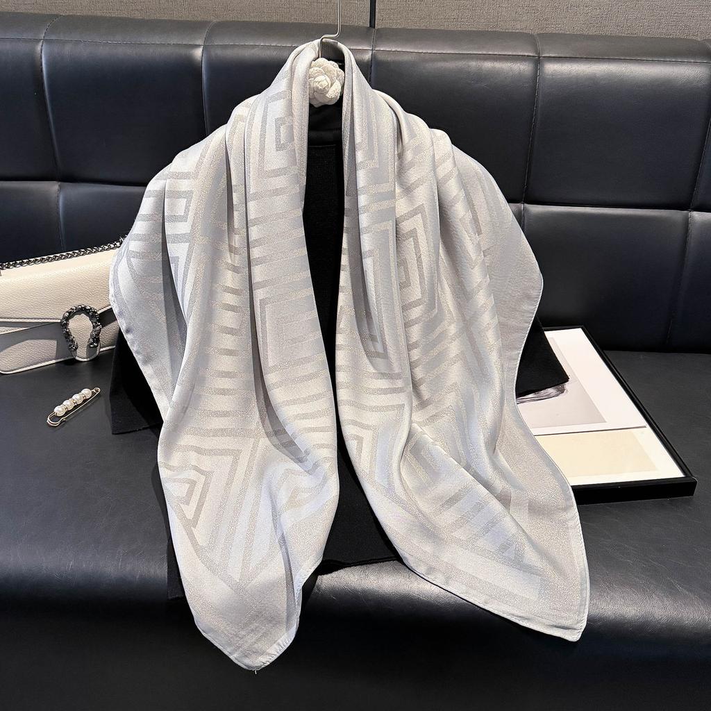 90 Fashionable Square Scarves, Fresh, Breathable And Soft Literary Silk Scarves, Women'S Spring And Autumn Fashion Versatile Decorative Scarves