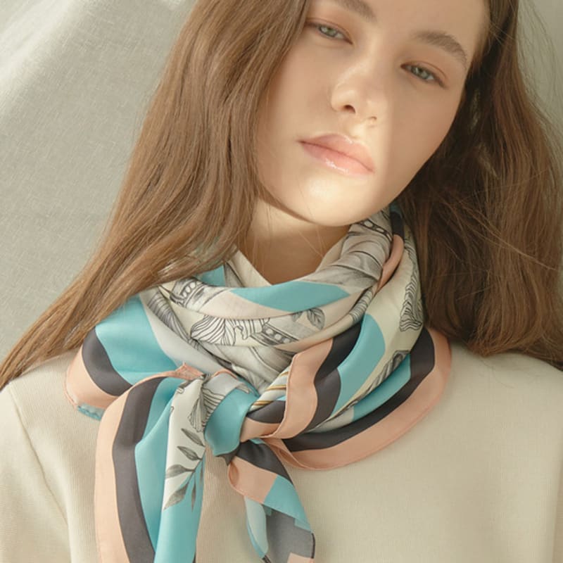 Saint Luxure ODD Odd T