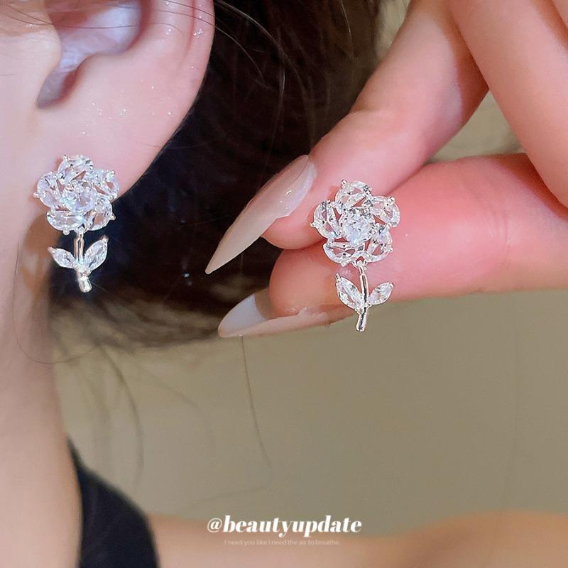True love comes~ Super flash zircon flower stud earrings sweet design earrings light luxury high-end exquisite earrings women