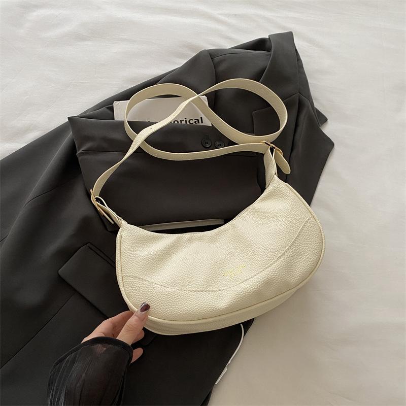 Retro bag women's 2025 new autumn shoulder bag fashion handbag casual simple personality oblique span dumpling bag