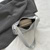 Niche textured silver bag women's 2025 new summer shoulder messenger bag premium pleated underarm crescent bag